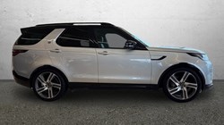 2024 (73) LAND ROVER DISCOVERY 3.0 D300 Dynamic HSE 5dr Auto 5977432
