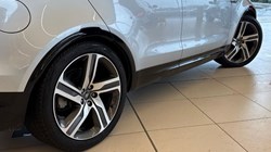 2024 (73) LAND ROVER DISCOVERY 3.0 D300 Dynamic HSE 5dr Auto 5977477