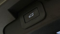 2024 (73) LAND ROVER DISCOVERY 3.0 D300 Dynamic HSE 5dr Auto 5977469