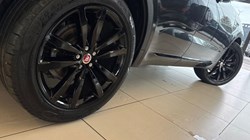 2023 (23) JAGUAR E-PACE 2.0 D200 R-Dynamic Black 5dr Auto 5985051