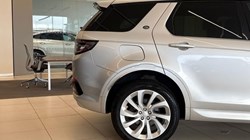 2020 (69) LAND ROVER DISCOVERY SPORT 2.0 D180 R-Dynamic HSE 5dr Auto 5983973