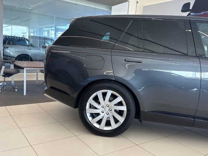 2022 (72) LAND ROVER RANGE ROVER 3.0 D350 SE 4dr Auto 5990137