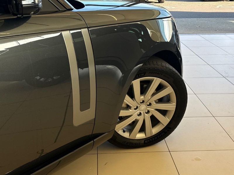 2022 (72) LAND ROVER RANGE ROVER 3.0 D350 SE 4dr Auto 5990133