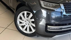2022 (72) LAND ROVER RANGE ROVER 3.0 D350 SE 4dr Auto 5990126