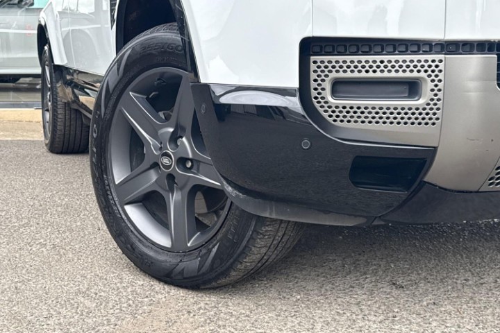 2024 (74) LAND ROVER DEFENDER 3.0 D250 X-Dynamic SE 110 5dr Auto 5663106