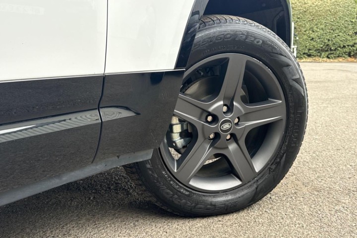 2024 (74) LAND ROVER DEFENDER 3.0 D250 X-Dynamic SE 110 5dr Auto 5663111