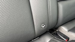 2024 (74) LAND ROVER DEFENDER 3.0 D250 X-Dynamic SE 110 5dr Auto 5663100