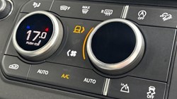 2024 (74) LAND ROVER DEFENDER 3.0 D250 X-Dynamic SE 110 5dr Auto 5663099