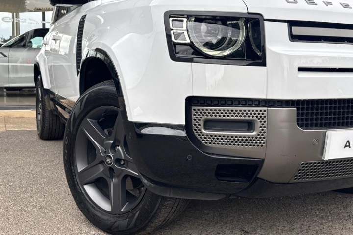 2024 (74) LAND ROVER DEFENDER 3.0 D250 X-Dynamic SE 110 5dr Auto 5663104