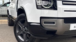 2024 (74) LAND ROVER DEFENDER 3.0 D250 X-Dynamic SE 110 5dr Auto 5663104