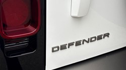 2024 (74) LAND ROVER DEFENDER 3.0 D250 X-Dynamic SE 110 5dr Auto 5663108