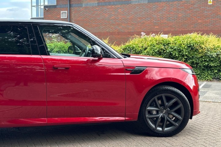 2026 (26) LAND ROVER RANGE ROVER SPORT 3.0 P460e Dynamic SE 5dr Auto 5640225