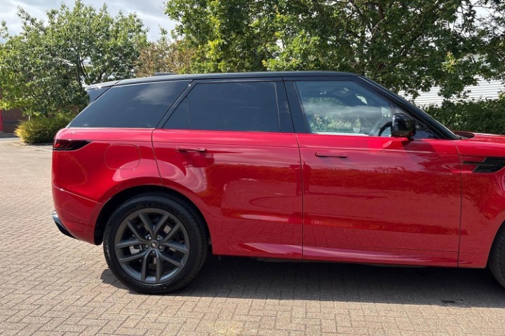 2026 (26) LAND ROVER RANGE ROVER SPORT 3.0 P460e Dynamic SE 5dr Auto 5640227