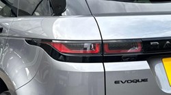 2022 (22) LAND ROVER RANGE ROVER EVOQUE 2.0 D200 R-Dynamic SE 5dr Auto 5680200