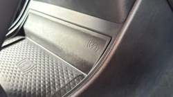 2022 (22) LAND ROVER RANGE ROVER EVOQUE 2.0 D200 R-Dynamic SE 5dr Auto 5680217