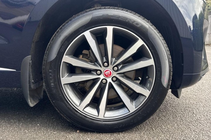 2023 (23) JAGUAR F-PACE 2.0 D200 R-Dynamic SE 5dr Auto AWD 5677577