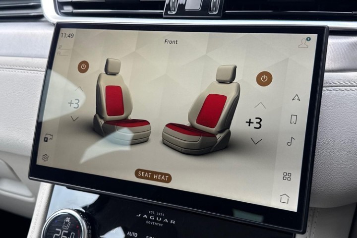 2023 (23) JAGUAR F-PACE 2.0 D200 R-Dynamic SE 5dr Auto AWD 5677606