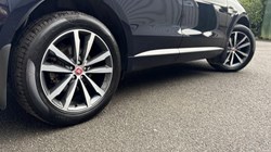 2023 (23) JAGUAR F-PACE 2.0 D200 R-Dynamic SE 5dr Auto AWD 5677621