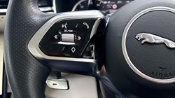 2023 (23) JAGUAR F-PACE 2.0 D200 R-Dynamic SE 5dr Auto AWD 5677598