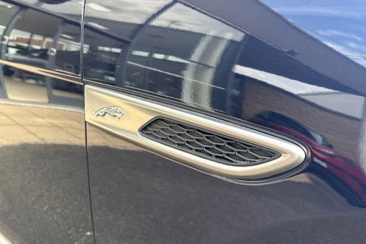 2023 (23) JAGUAR F-PACE 2.0 D200 R-Dynamic SE 5dr Auto AWD 5677589