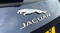 2023 (23) JAGUAR F-PACE 2.0 D200 R-Dynamic SE 5dr Auto AWD 5677618