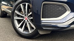 2023 (23) JAGUAR F-PACE 2.0 D200 R-Dynamic SE 5dr Auto AWD 5677617