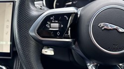 2022 (72) JAGUAR F-PACE 2.0 D200 R-Dynamic S 5dr Auto AWD 5678791