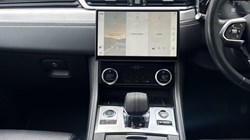 2022 (72) JAGUAR F-PACE 2.0 D200 R-Dynamic S 5dr Auto AWD 5678778
