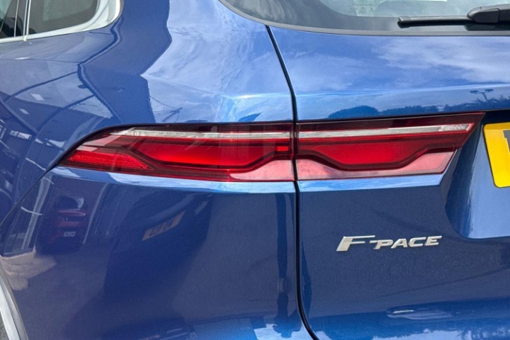 2022 (72) JAGUAR F-PACE 2.0 D200 R-Dynamic S 5dr Auto AWD 5678782