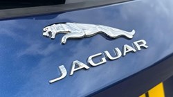 2022 (72) JAGUAR F-PACE 2.0 D200 R-Dynamic S 5dr Auto AWD 5678811