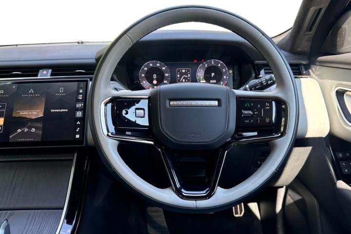 2025 (25) LAND ROVER RANGE ROVER VELAR 2.0 P400e Autobiography 5dr Auto [Revised] 5717247