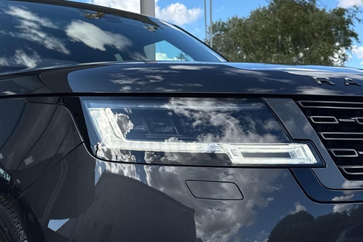 2026 (26) LAND ROVER RANGE ROVER 3.0 D300 Edition 4dr Auto 5667458