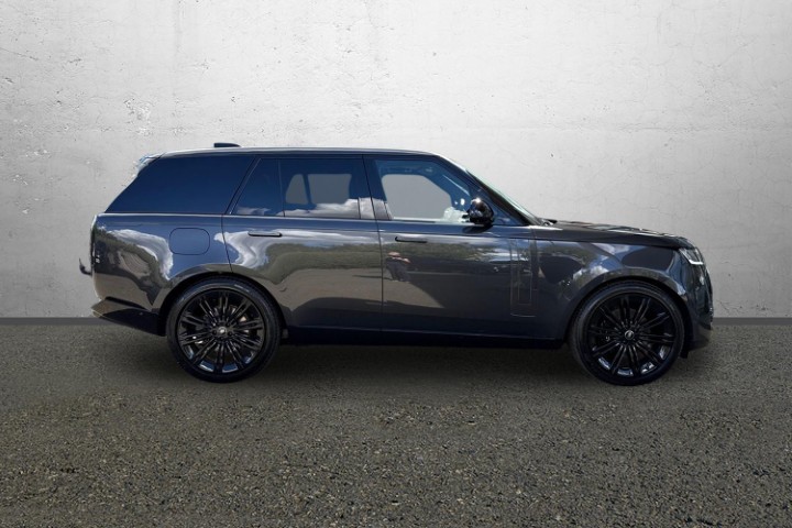 2026 (26) LAND ROVER RANGE ROVER 3.0 D300 Edition 4dr Auto 5667446