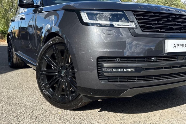 2026 (26) LAND ROVER RANGE ROVER 3.0 D300 Edition 4dr Auto 5667484