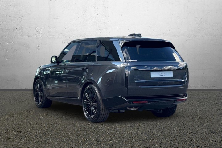 2026 (26) LAND ROVER RANGE ROVER 3.0 D300 Edition 4dr Auto 5667443