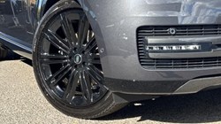 2026 (26) LAND ROVER RANGE ROVER 3.0 D300 Edition 4dr Auto 5667486