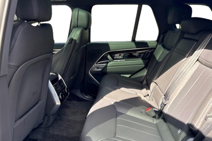 2026 (26) LAND ROVER RANGE ROVER 3.0 D300 Edition 4dr Auto 5667445