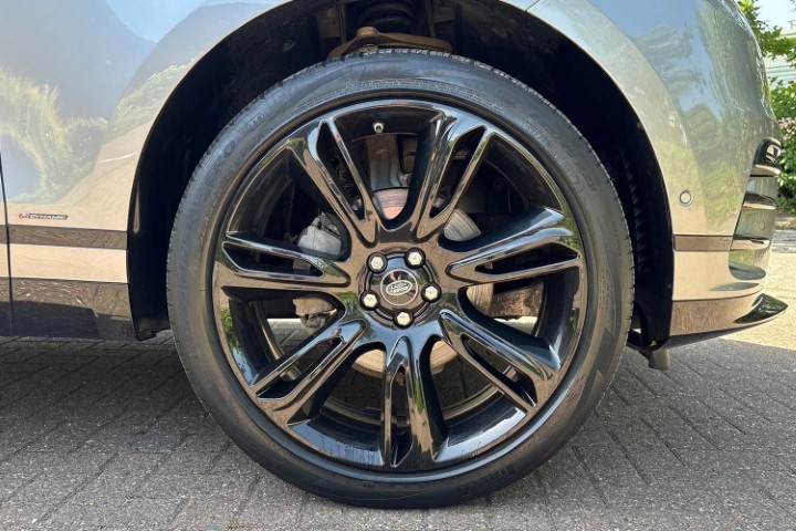 2020 (70) LAND ROVER RANGE ROVER VELAR 2.0 D240 R-Dynamic HSE 5dr Auto 5681472