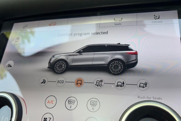 2020 (70) LAND ROVER RANGE ROVER VELAR 2.0 D240 R-Dynamic HSE 5dr Auto 5681500