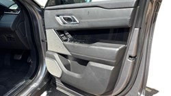 2020 (70) LAND ROVER RANGE ROVER VELAR 2.0 D240 R-Dynamic HSE 5dr Auto 5681487