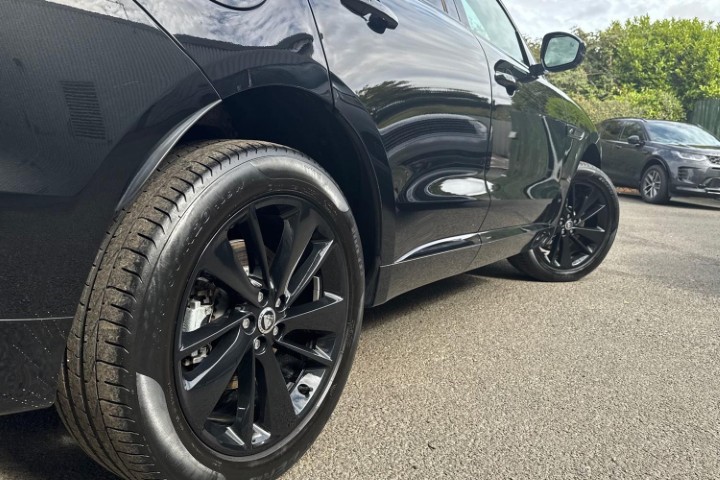 2023 (23) JAGUAR F-PACE 2.0 D200 R-Dynamic SE Black 5dr Auto AWD 5736548