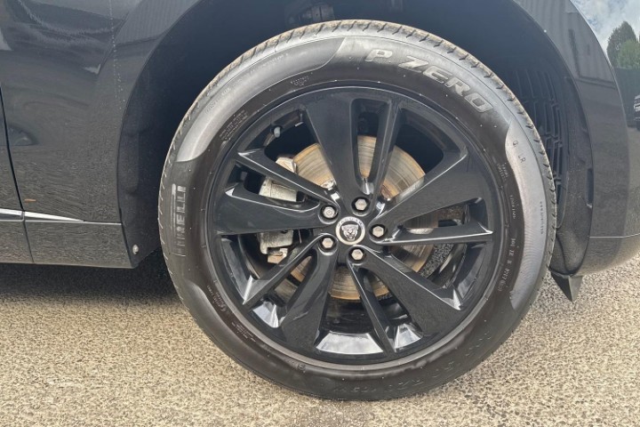 2023 (23) JAGUAR F-PACE 2.0 D200 R-Dynamic SE Black 5dr Auto AWD 5736508