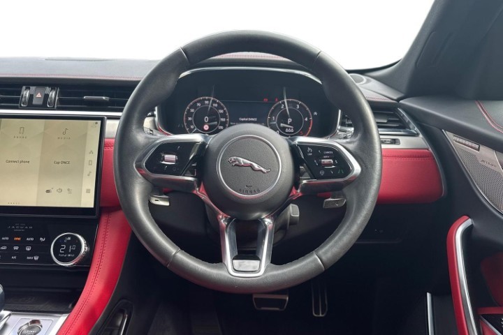 2023 (23) JAGUAR F-PACE 2.0 D200 R-Dynamic SE Black 5dr Auto AWD 5736515