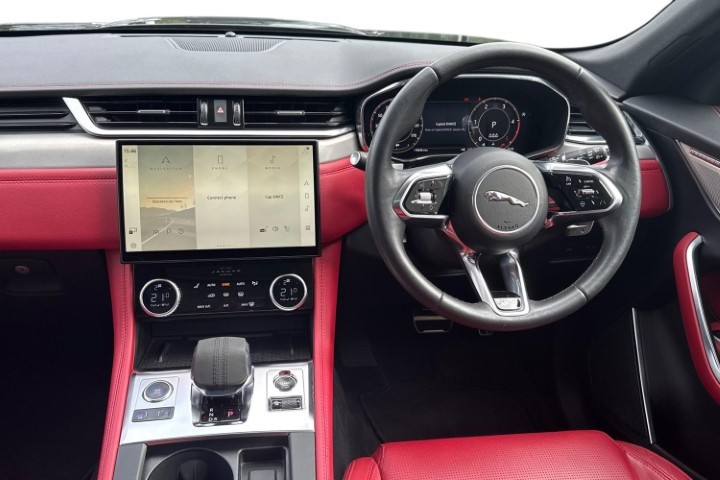 2023 (23) JAGUAR F-PACE 2.0 D200 R-Dynamic SE Black 5dr Auto AWD 5736509