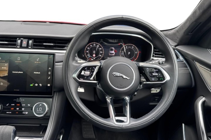 2023 (23) JAGUAR F-PACE 2.0 D200 R-Dynamic HSE Black 5dr Auto AWD 5720176