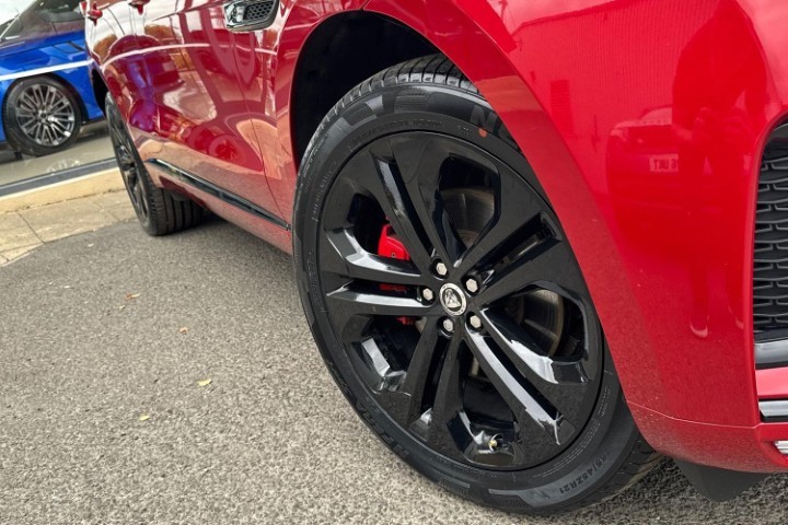 2023 (23) JAGUAR F-PACE 2.0 D200 R-Dynamic HSE Black 5dr Auto AWD 5720207