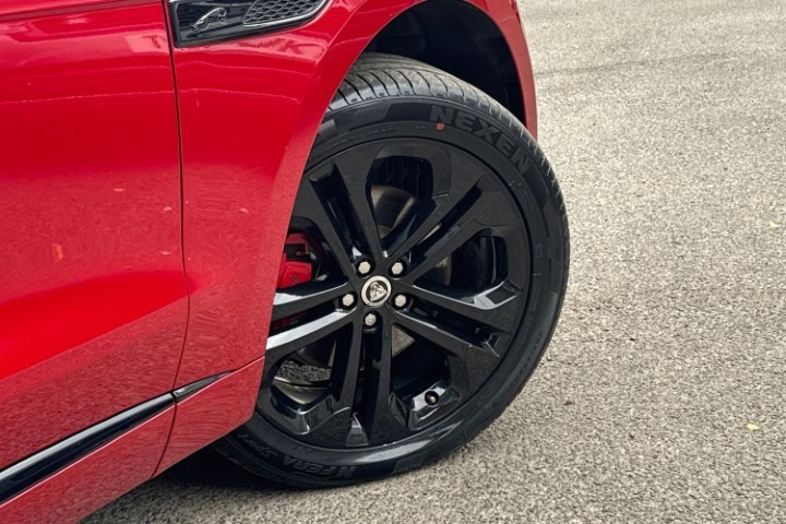 2023 (23) JAGUAR F-PACE 2.0 D200 R-Dynamic HSE Black 5dr Auto AWD 5720212