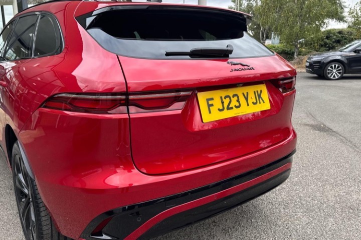2023 (23) JAGUAR F-PACE 2.0 D200 R-Dynamic HSE Black 5dr Auto AWD 5720209