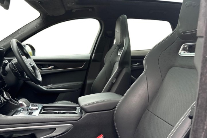 2023 (23) JAGUAR F-PACE 2.0 D200 R-Dynamic HSE Black 5dr Auto AWD 5720164