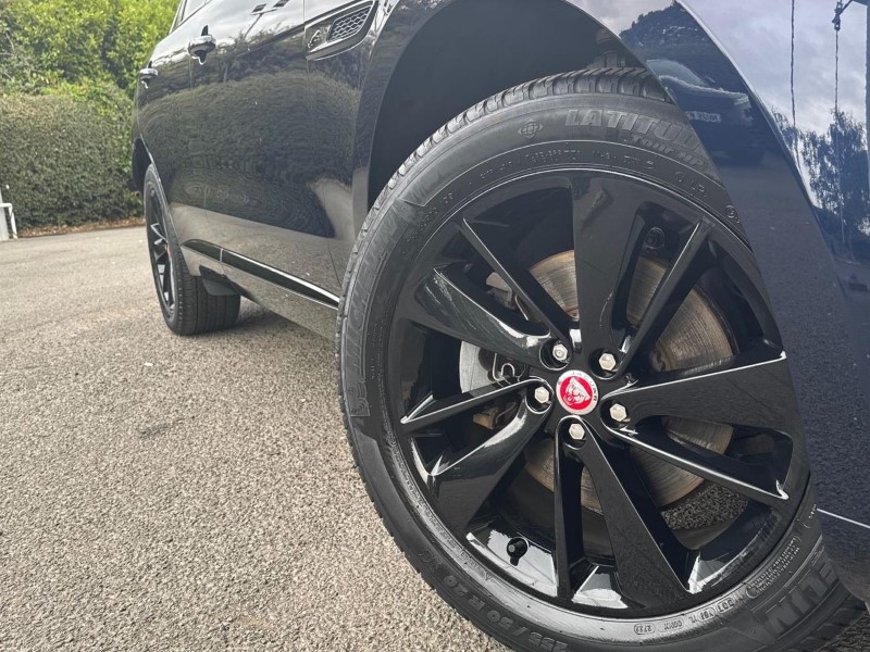2022 (72) JAGUAR F-PACE 2.0 D200 R-Dynamic Black 5dr Auto AWD 5722786
